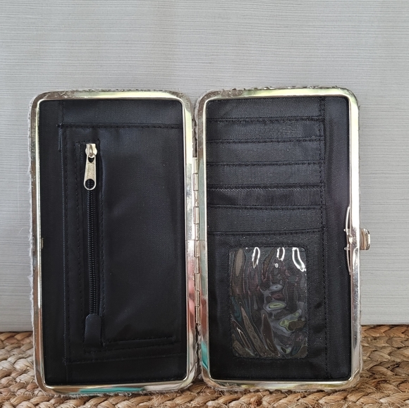 Wallet - Picture 5 of 6